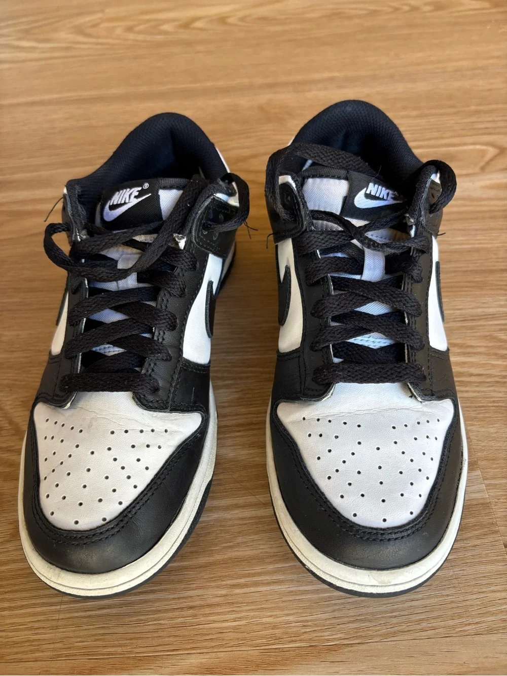Nike Youth Black and White Low-Top Sneakers Pandas